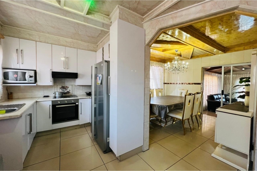 3 Bedroom Property for Sale in Zamdela Free State